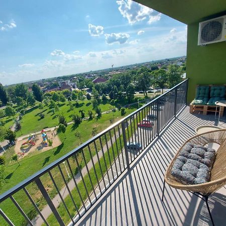 Panoramic Apartments Oradea Exterior photo